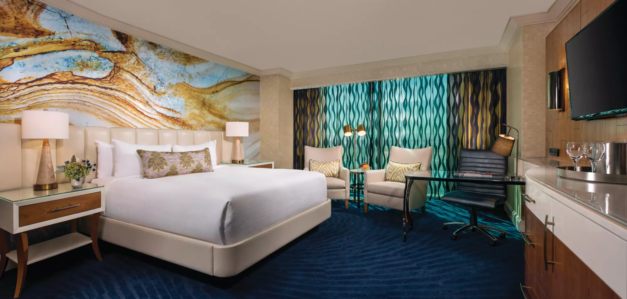 Mandalay Bay Resort Hotel & Casino Stay